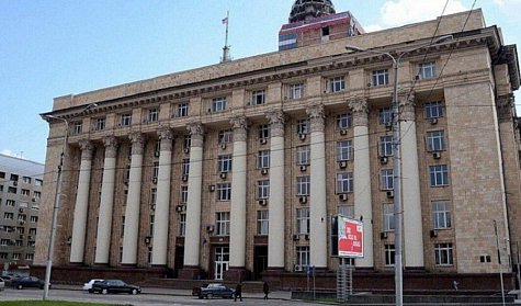 Оренбуржцев поздравили депутаты из Донбасса